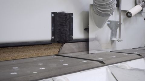 Maximale Absaugleistung durch die Synergie der Einzelfunktionen „Dust Control“ und „Clean Protection“ Maximale Absaugleistung durch die Synergie der Einzelfunktionen „Dust Control“ und „Clean Protection“