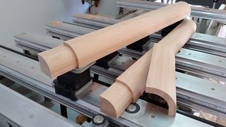 Expériences CNC Holzher - Exemple de panneau usinage du bois finition précision